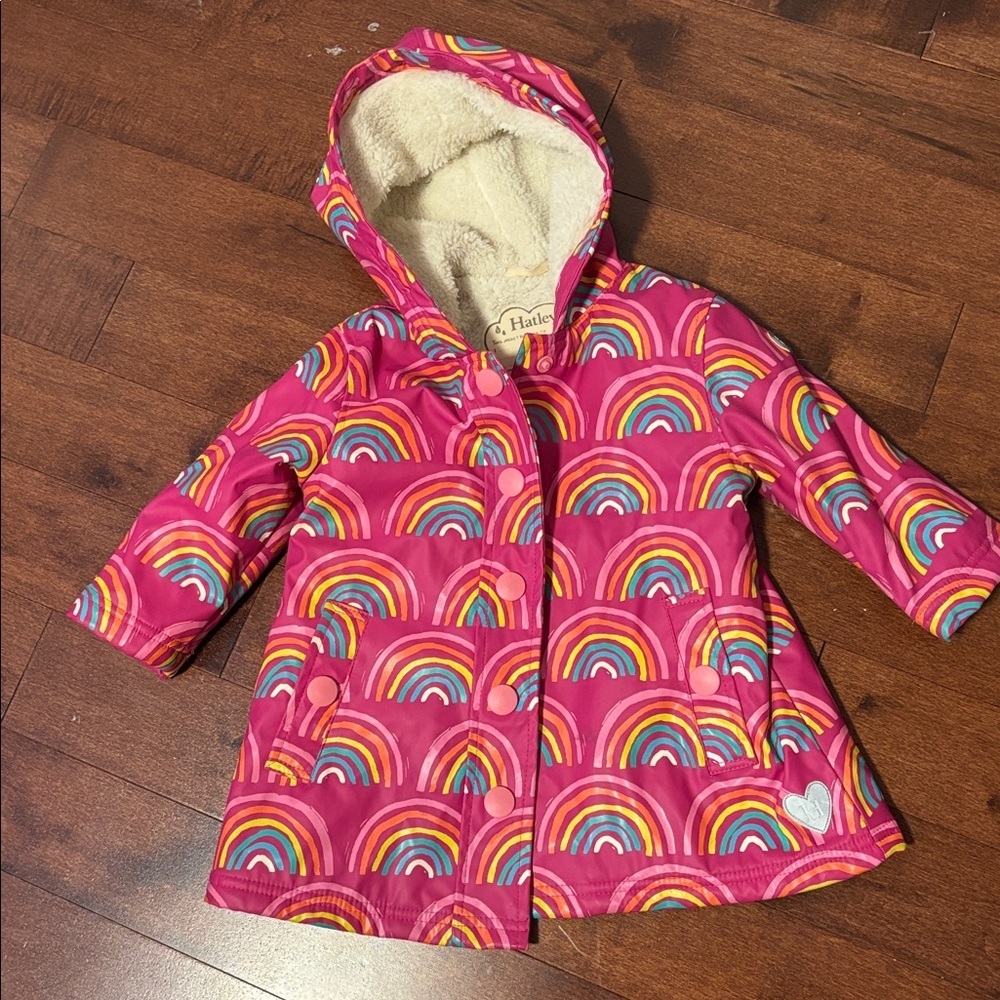 Hatley Pink Rainbow Raincoat and Boots Set
Size 2 jacket and pants size 5 boots - Picture 2 of 8